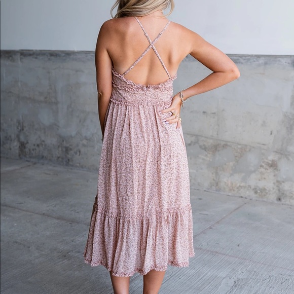 Summer dress. MIDI length. Brand new with tags. Medium. - Picture 5 of 6